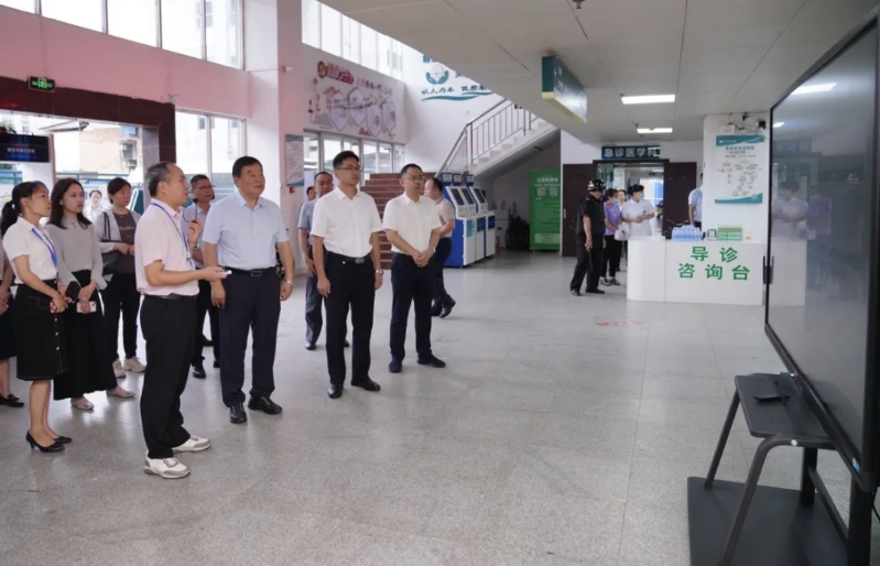 梁万年率环球体育
团队赴上思县调研指导国家基层卫生健康综合试验区建设工作