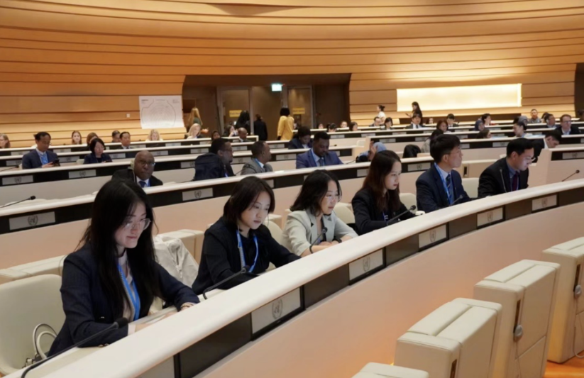 环球体育官网
师生代表参加第76届世界卫生大会